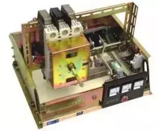 低電壓開(kāi)關(guān)柜不同類型型號(hào)!