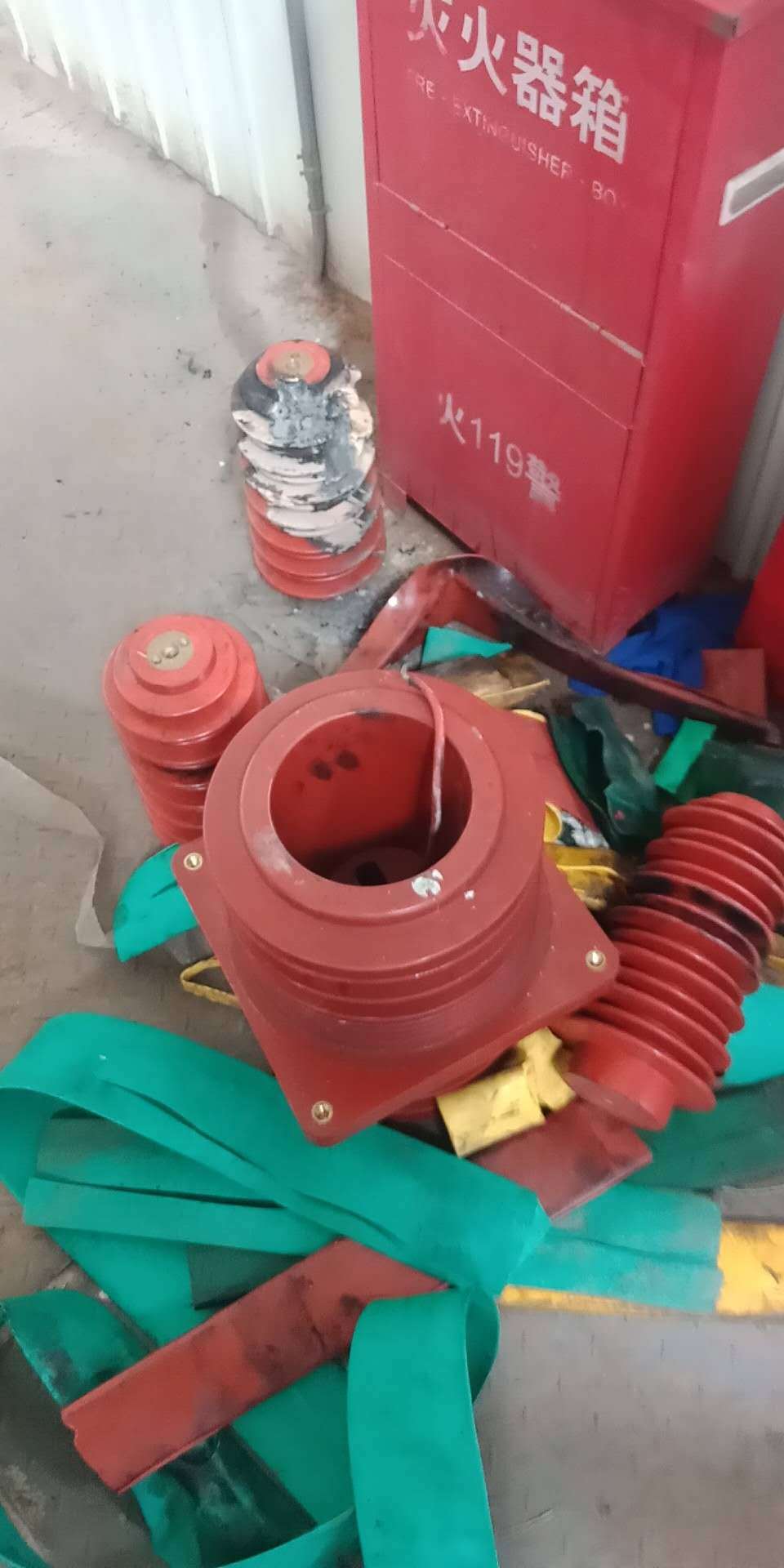 開關(guān)柜整個除濕方案都在這里，沒有比這更完整的了。