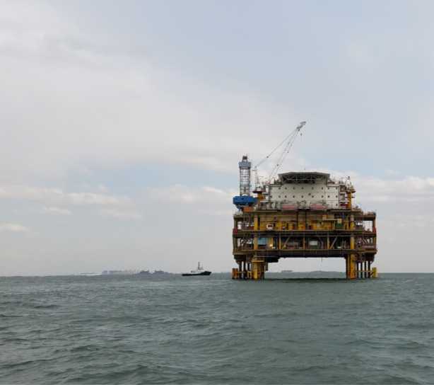 如何防潮和除濕海上電力設(shè)備(高電壓開關(guān)柜)？