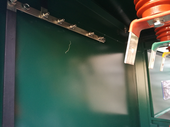 鐵路系統(tǒng)防結(jié)露和防銹措施開(kāi)關(guān)柜