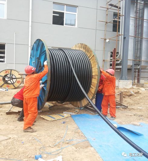 一條完成開關柜安裝,電纜橋架施工,電纜敷設及布線施工,照明配電箱施工