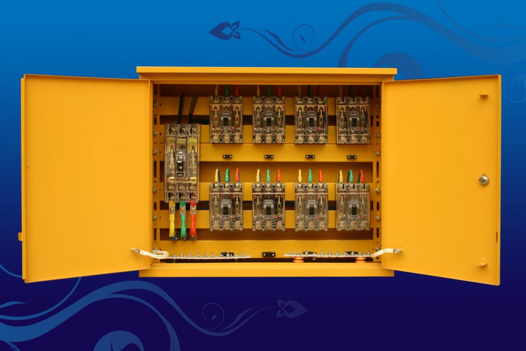 如何在施工現(xiàn)場配置臨時用電配電箱(機柜)？標準化的例子！