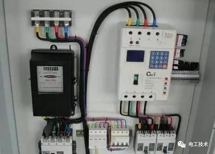 分析了配電箱的內(nèi)部結(jié)構(gòu),誰能理解它?