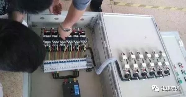 配電柜內(nèi)部結(jié)構(gòu)分析,一篇文章就足夠了!